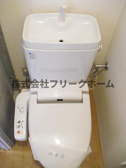 小金井市本町３丁目の賃貸マンションのトイレ