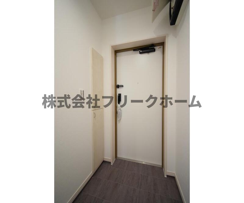 CASA CEREJEIRA（カーサセレジェイラ）の玄関
