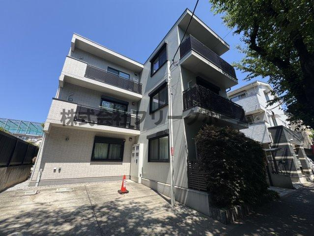 CASA CEREJEIRA（カーサセレジェイラ）の外観