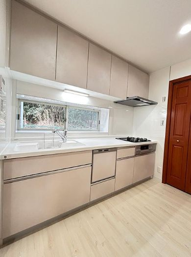 青葉区すみよし台　中古戸建のキッチン|キッチンでお料理をお楽しみください