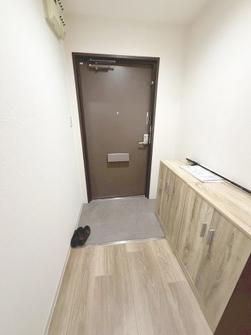 クロード・サンの玄関|きれいな玄関です
