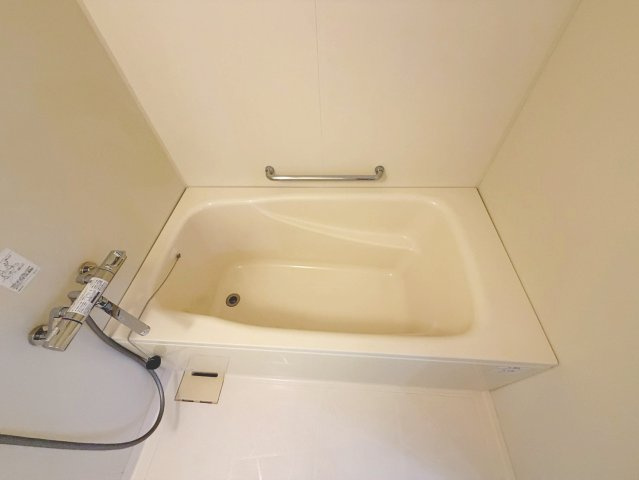 クロード・サンの浴室|お風呂で日々の疲れを落としましょう