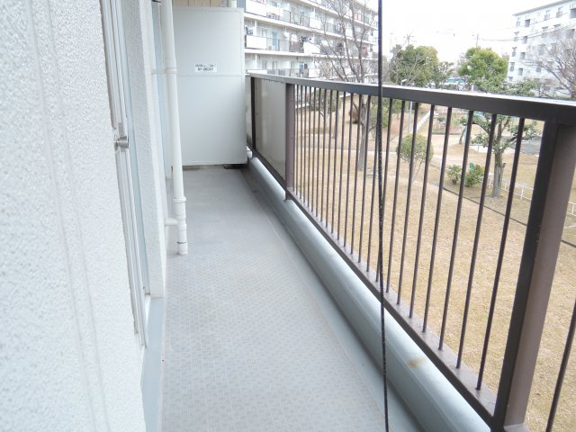 富田団地　73棟のバルコニー