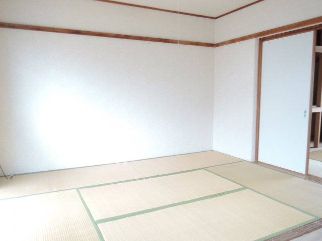 富田団地　73棟の寝室