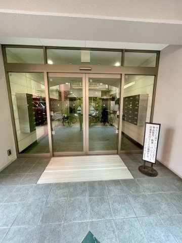 シャルマンコーポ野江第二期のエントランス