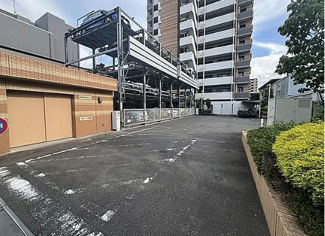 【駐車場】 | 機械式の駐車場がありますので、車必須のかたには、安心です。