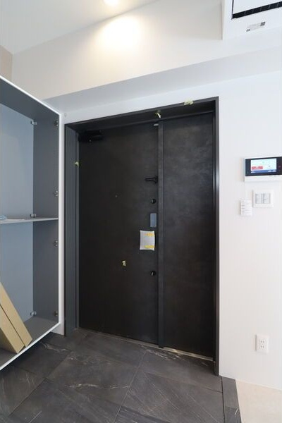 YAGOTO CUBEの玄関