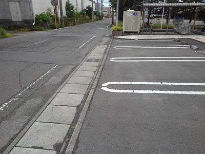【駐車場】 | ブリアン・トレーズ | 駐車場