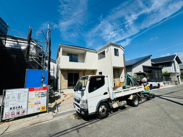 駐車並列2台可能　美山台1期　新築2区画　1号棟