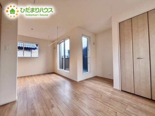 上尾市向山1丁目2期　新築戸建　ブルーミング01の寝室|主寝室：10.25帖