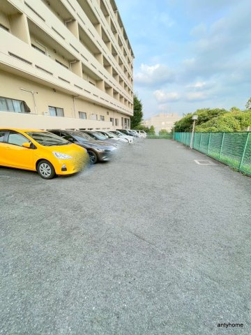 INOVE千里万博公園　仲介手数料無料の駐車場