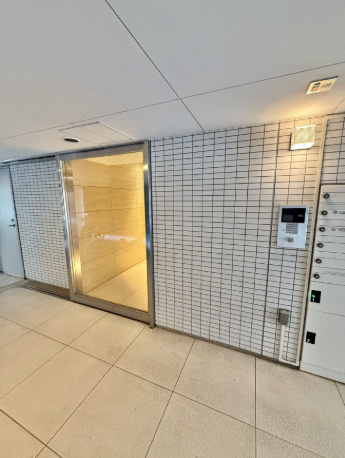 【エントランス】ドムス・スタイル高田馬場