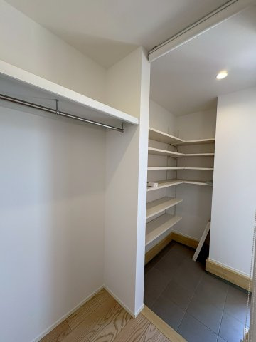 行橋市西宮市5丁目　新築一戸建ての収納|玄関にはクローゼット＋シューズインクローゼット付き♪
【行橋市　新築一戸建て】
