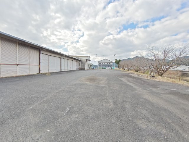 佐々町1330坪の外観