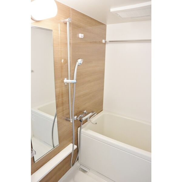 名古屋市中区丸の内２丁目の賃貸マンションの浴室