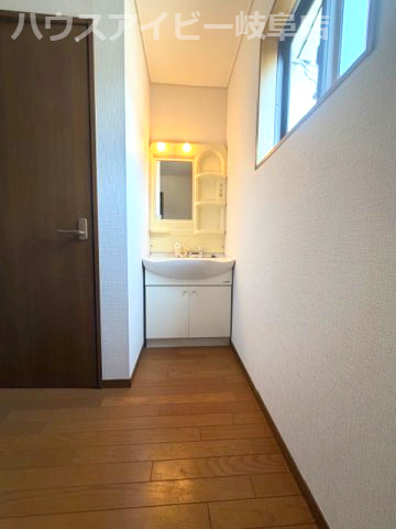 【独立洗面台】の画像