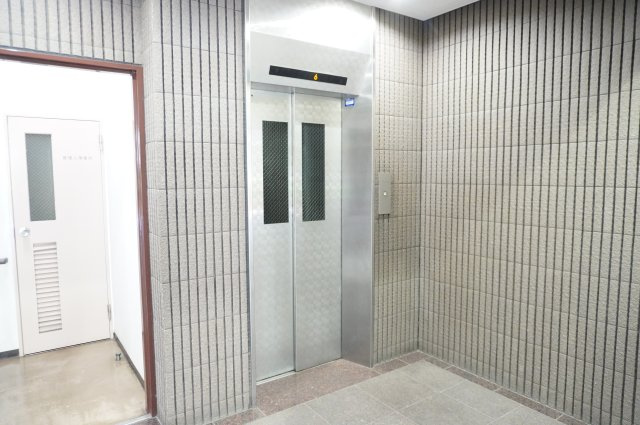 パレス草加松原のその他共用部分|エレベーター