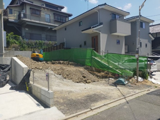 【前面道路含む現地写真】 | 京都市伏見区深草願成町　1号棟　新築戸建