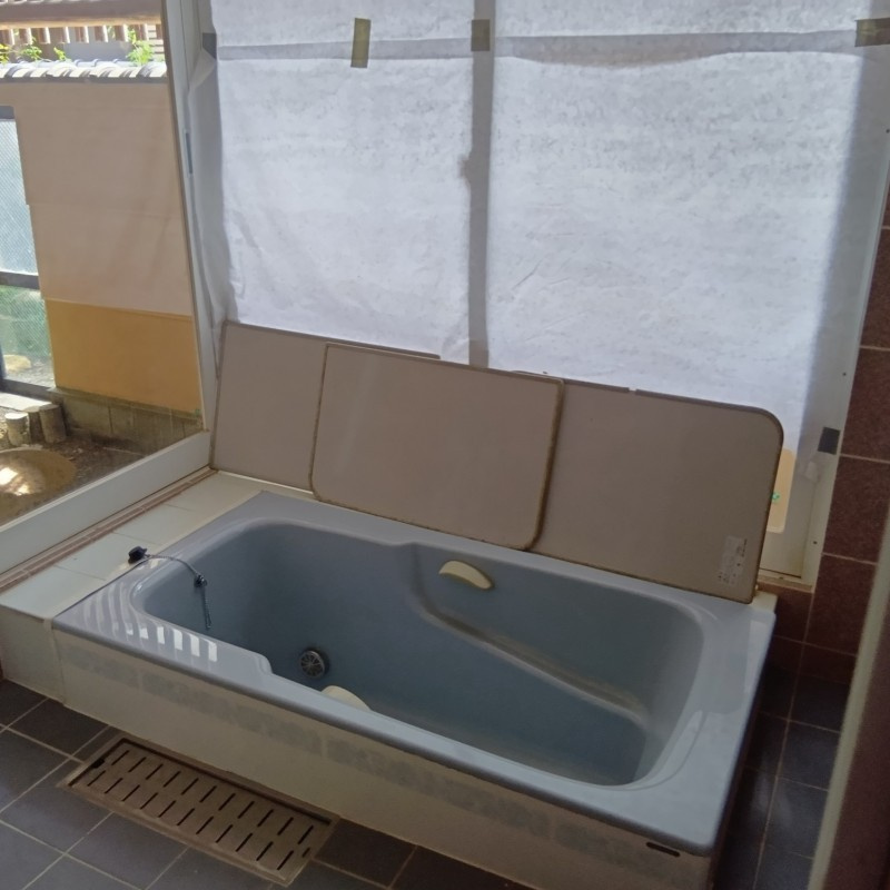 松瀬町邸宅の浴室