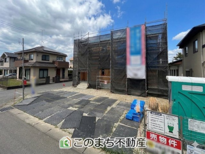 【駐車場】 | 下妻市鬼怒第7　1号棟 | 駐車スペースが4台ございます！！（車種による）