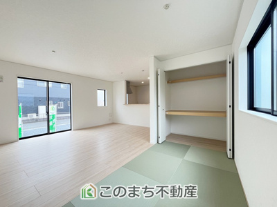 【居間・リビング】 | 下妻市鬼怒第7　 | 居心地のいいリビングは、時間を忘れてしまうくらいホッとする空間です☆

