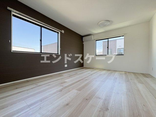ヴィル・エテルネルの居間・リビング|高崎、前橋のお部屋探しはエンドスケープまで！お客様の理想お聞かせ下さい♪