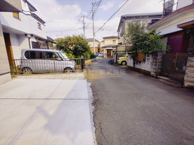 【前面道路含む現地写真】の画像