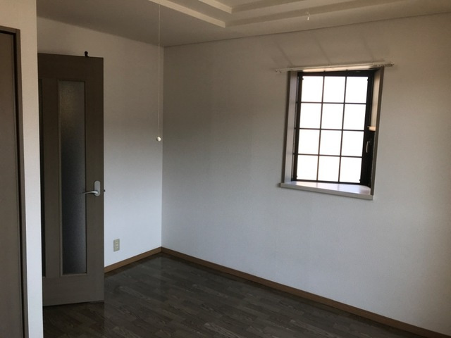 プチ　フォレの洋室