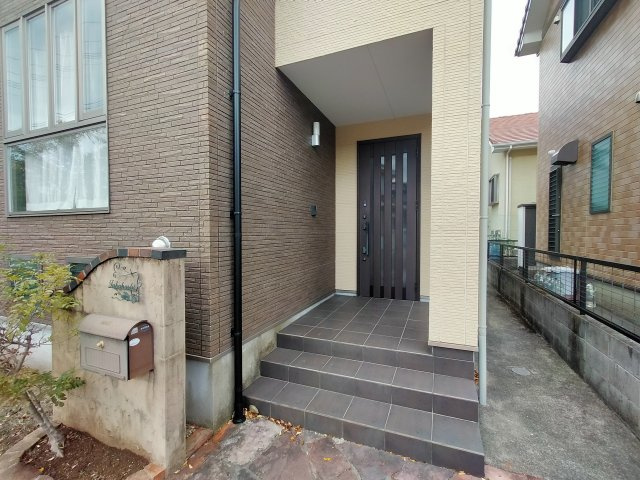 母ヶ浦町戸建【マザーズヒル美ずきヶ丘】の玄関