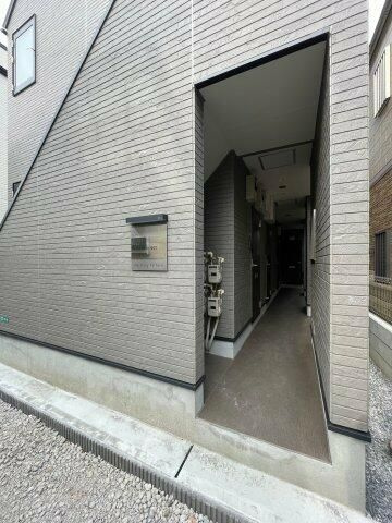 アルブル小岩のエントランス