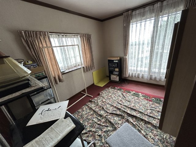 あきる野市草花中古戸建の洋室