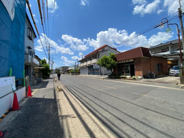 川口市戸塚東３丁目のアパートの駐車場