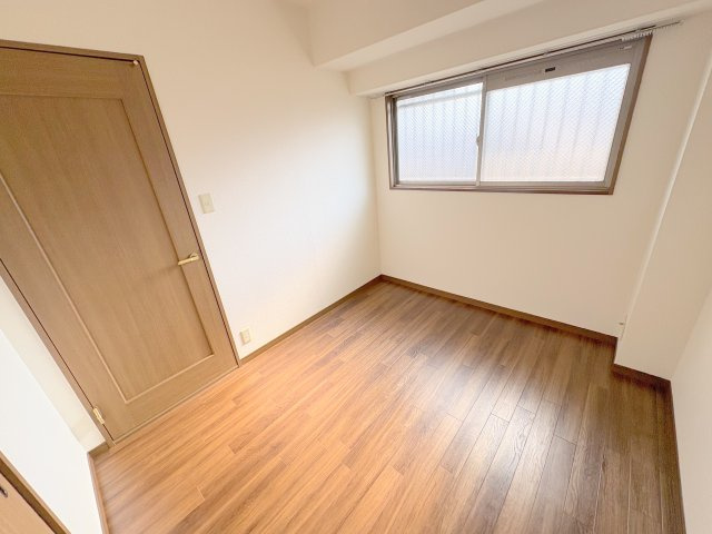 生駒市壱分町の賃貸マンションの洋室