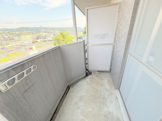 生駒市壱分町の賃貸マンションのバルコニー