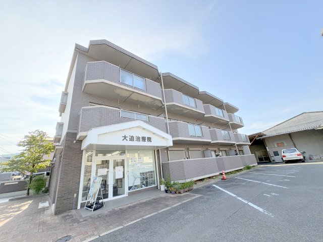 生駒市壱分町の賃貸マンションの外観