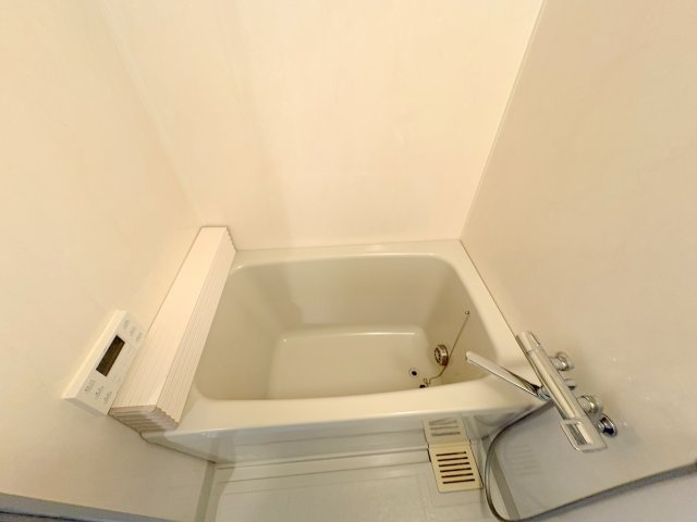 生駒市壱分町の賃貸マンションの浴室