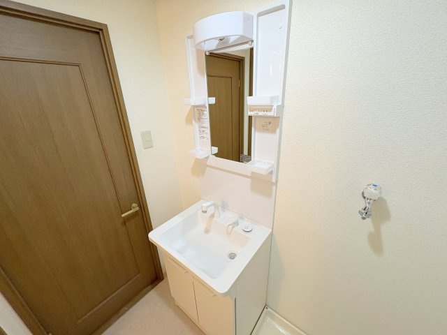 生駒市壱分町の賃貸マンションの独立洗面台