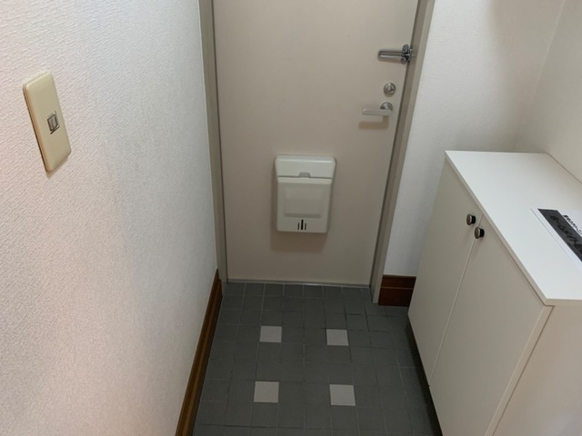 キャッスルKAZUの玄関