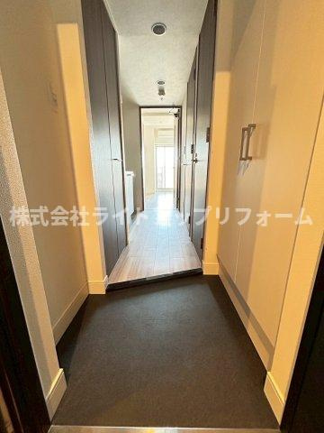 プレサンスKOBEシフォンの玄関