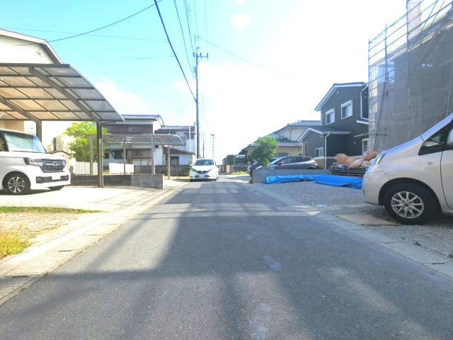 佐賀市北川副町光法第3 2号棟の前面道路含む現地写真|前面道路含む現地写真です