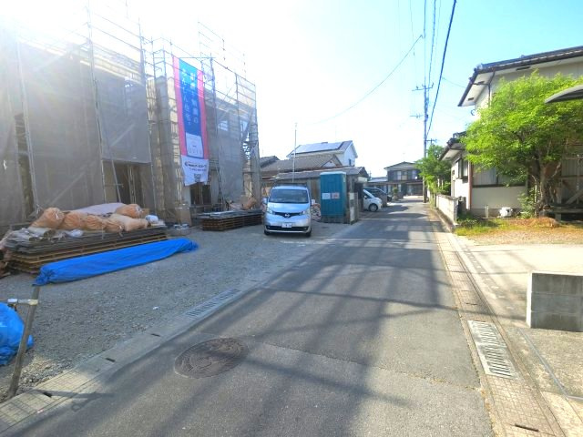 佐賀市北川副町光法第3 2号棟の前面道路含む現地写真