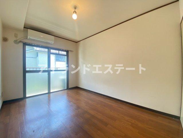 ハイツニュータカバ　ネット無料　最上階　学生おすすめの居間・リビング