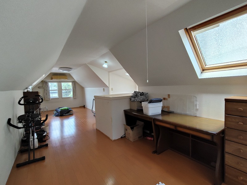 黒髪町一戸建（3階建5LDK）の洋室|３Ｆ洋室１５帖