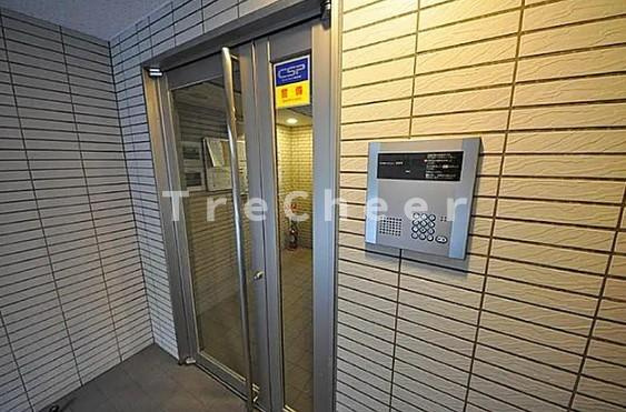 ヴィサージュ東日暮里のエントランス
