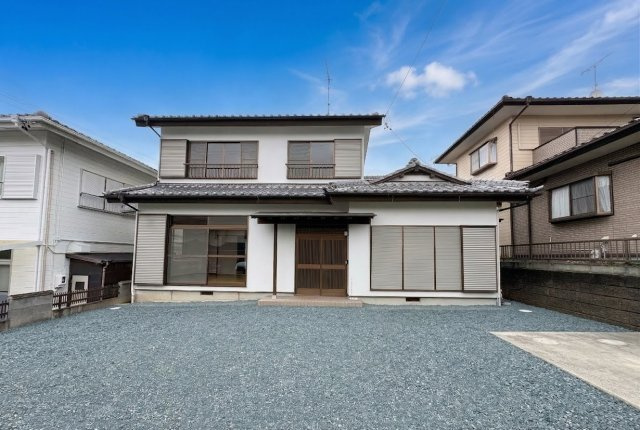 菊川市青葉台２丁目の中古一戸建