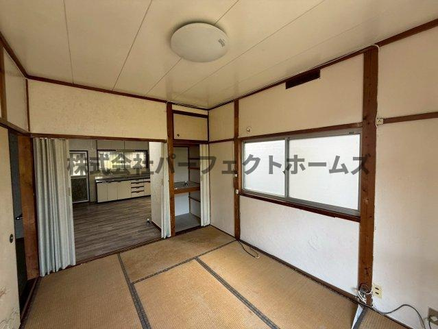 津田元町3丁目戸建　賃貸の和室|フローリングだけでなく、和室もあります