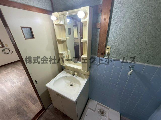 津田元町3丁目戸建　賃貸の独立洗面台