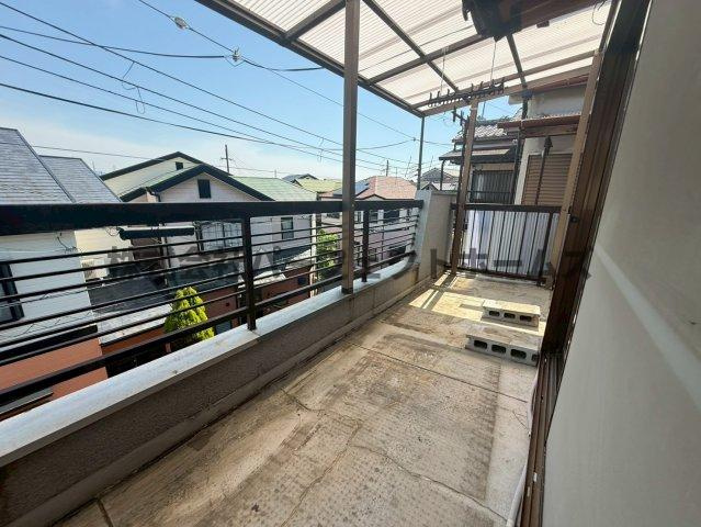 津田元町3丁目戸建　賃貸のバルコニー|暖かな日差しのふりそそぐバルコニー