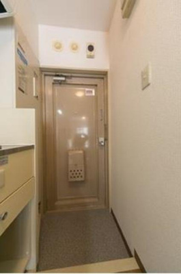 【玄関】 | トラストビラ住吉 | ※写真は同タイプ住戸です。