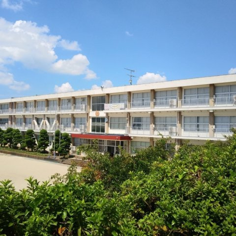 川棚町小串郷土地の周辺